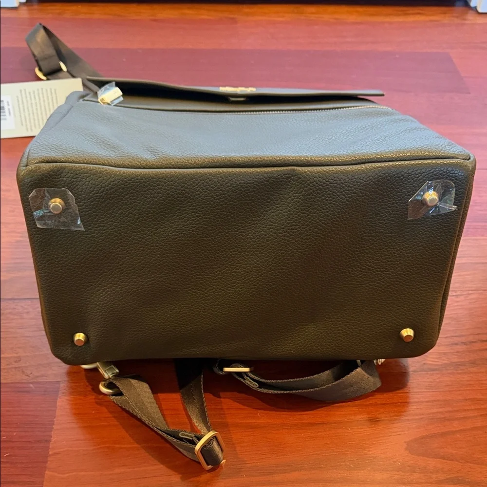 Freshly Picked Classic Diaper Bag in Olive